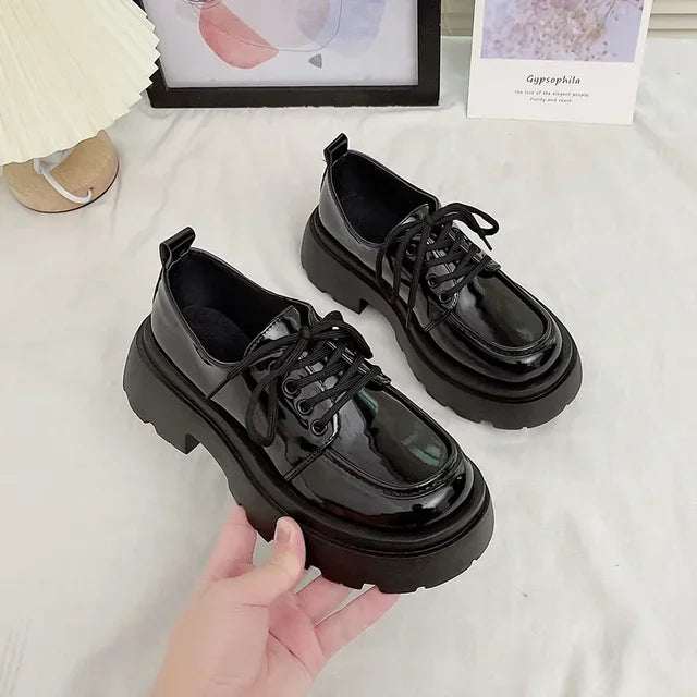 2024 Women Spring New Black Platform Flats Shoes Women Loafers Slip on Boat Shoes Designer Casual Leather Oxfords